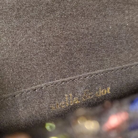 NWOT Metallic Striped Fringe XL Clutch - Picture 7 of 9